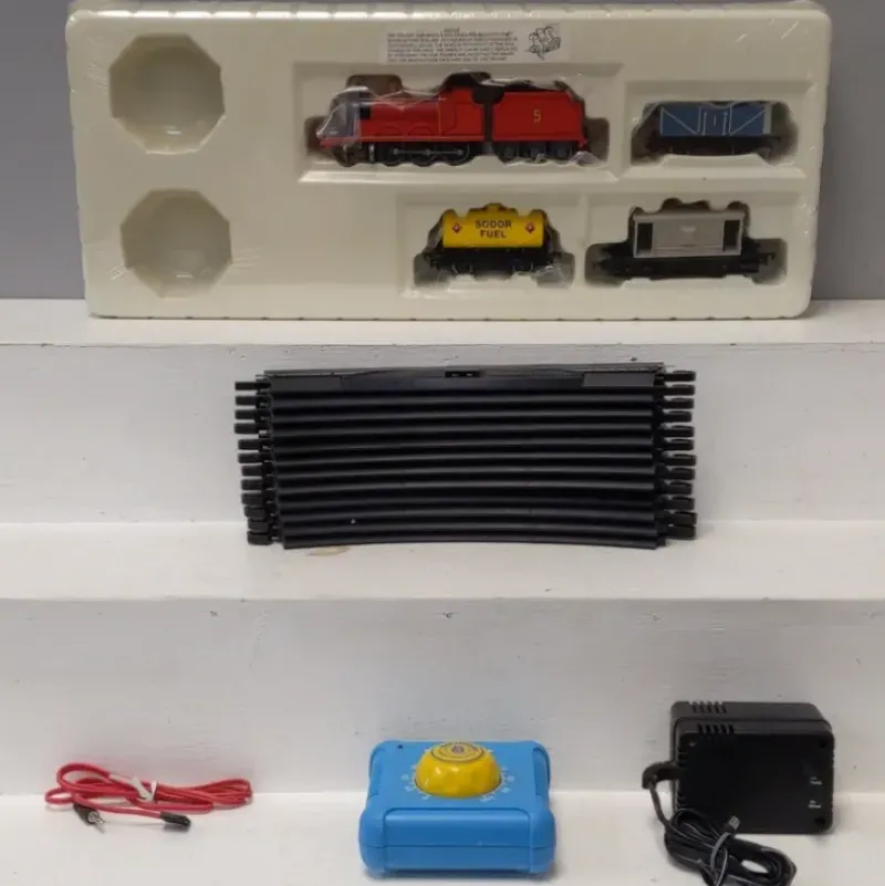 Trains|Bachmann 00656 James the Red Engine HO Gauge Steam Train Set VG - Model Train Junction: Quality Parts and Art Supplies