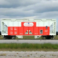 Bowser, HO Scale, 42756, 70-Ton 2-Bay Covered Hopper, Halliburton, #40881 - Model Train Junction: Quality Parts and Art Supplies Sale
