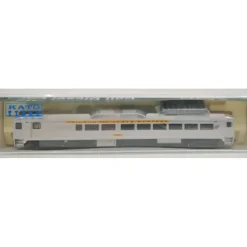 Trains*Kato 166-0105 C&NW RDC-2 Passenger/Baggage Car - Model Train Junction: Quality Parts and Art Supplies