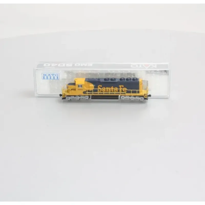 Trains*Kato 176-2006 N Santa Fe SD40 Diesel Locomotive #5001 - Model Train Junction: Quality Parts and Art Supplies
