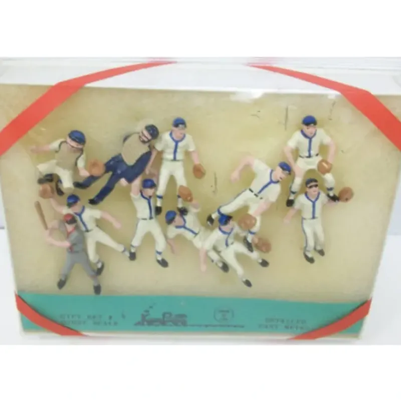 Trains*Kramer GS4 O-Scale Gift Set Full Baseball Team Figure Pack - Model Train Junction: Quality Parts and Art Supplies