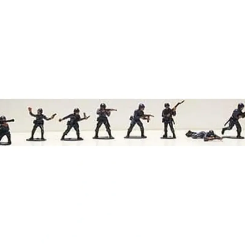 Trains*Model Power 5698 HO Command Action Figures (Set of 8) - Model Train Junction: Quality Parts and Art Supplies