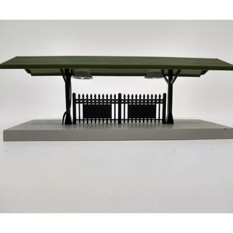 Trains*MTH 30-90315 O Passenger Station Platform Gray w/Green Roof LN - Model Train Junction: Quality Parts and Art Supplies