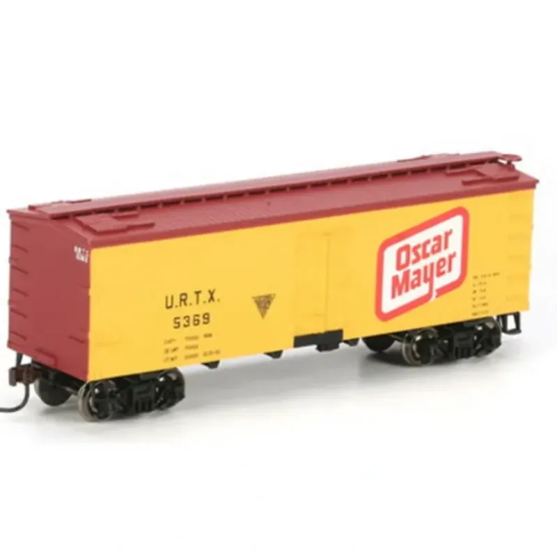 Roundhouse 85501 HO Scale Oscar Mayer/URTX 36' Meat Reefer #5369 - Model Train Junction: Quality Parts and Art Supplies Discount