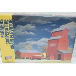 Walthers 933-3238 N Farmer's Cooperative Grain Elevator Industrial Building Kit - Model Train Junction: Quality Parts and Art Supplies Outlet