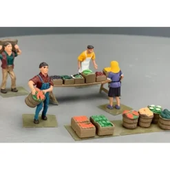 Woodland Scenics A2750 O Scenic Accents Farmers Market & Figures (Set of 14) - Model Train Junction: Quality Parts and Art Supplies New