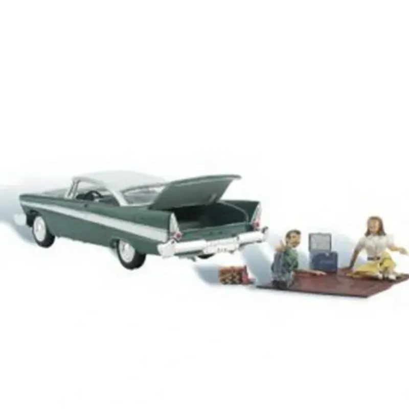 Woodland Scenics AS5552 HO AutoScenes Parked For a Picnic (Pack of 6) - Model Train Junction: Quality Parts and Art Supplies Clearance