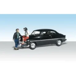 Woodland Scenics AS5330 HO Scale AutoScenes Spoonin' N Croonin' - Model Train Junction: Quality Parts and Art Supplies Outlet
